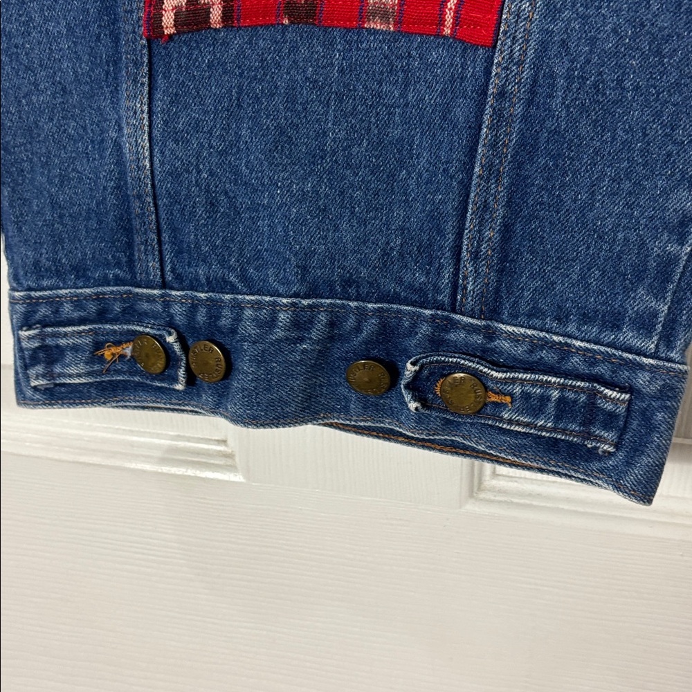 Vintage RUSTLER Customized Denim vest with patches size Large 6/8 made in USA - Picture 10 of 12